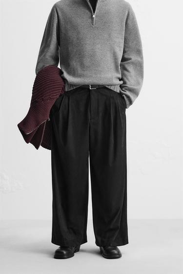 フェイクスエード ワイドレッグパンツブラックZaraのフェイクスエード ワイドレッグパンツ - ブラック 