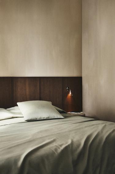 غلاف لحاف ساتان (كثافة 500 خيط) - dusty blue الخاص بـ Zara