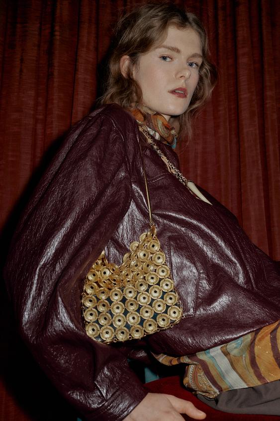 METAL APPLIQUÉ BUCKET BAG