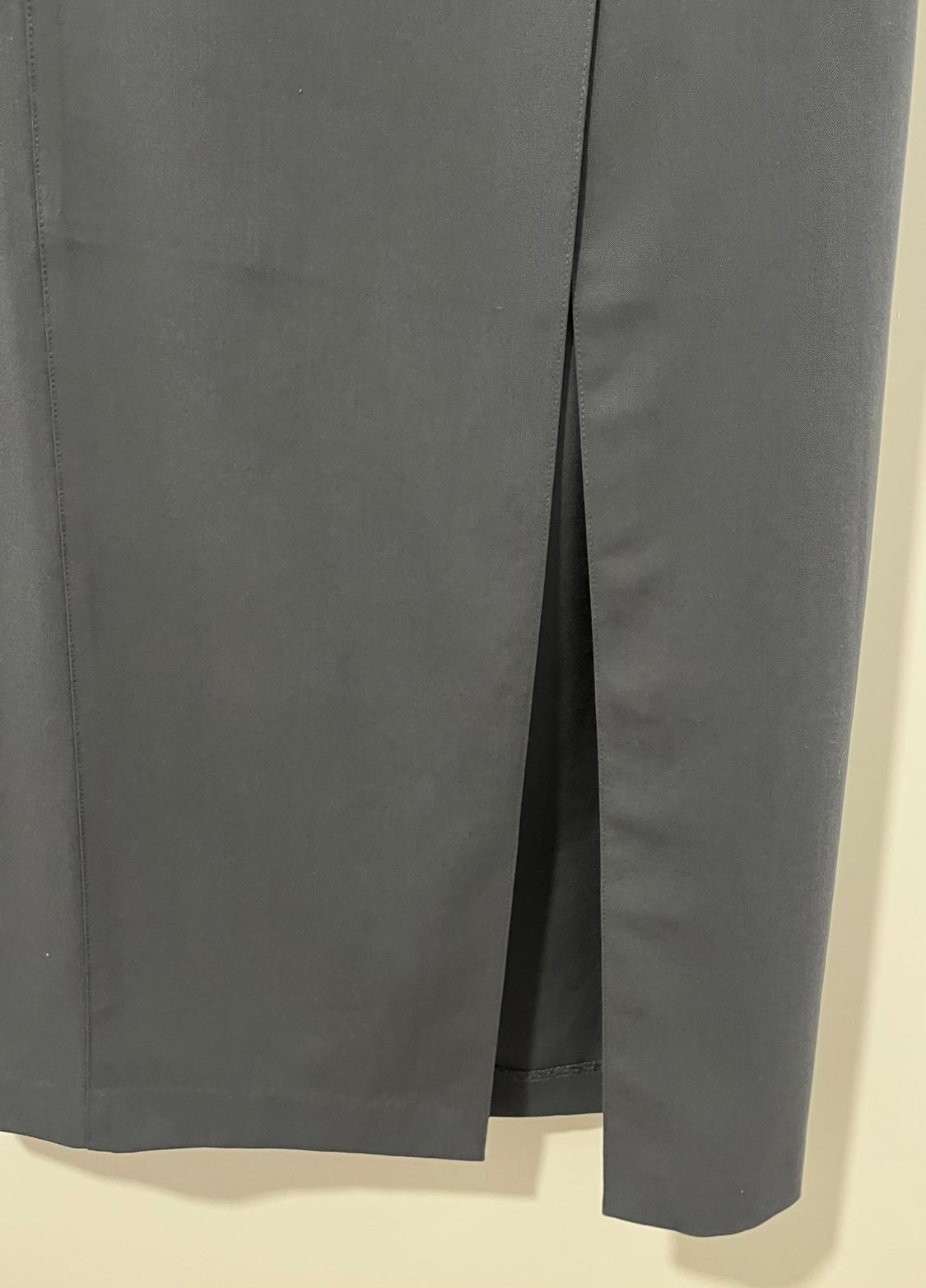 CONTRAST BOXER MIDI SKIRT - Image 4