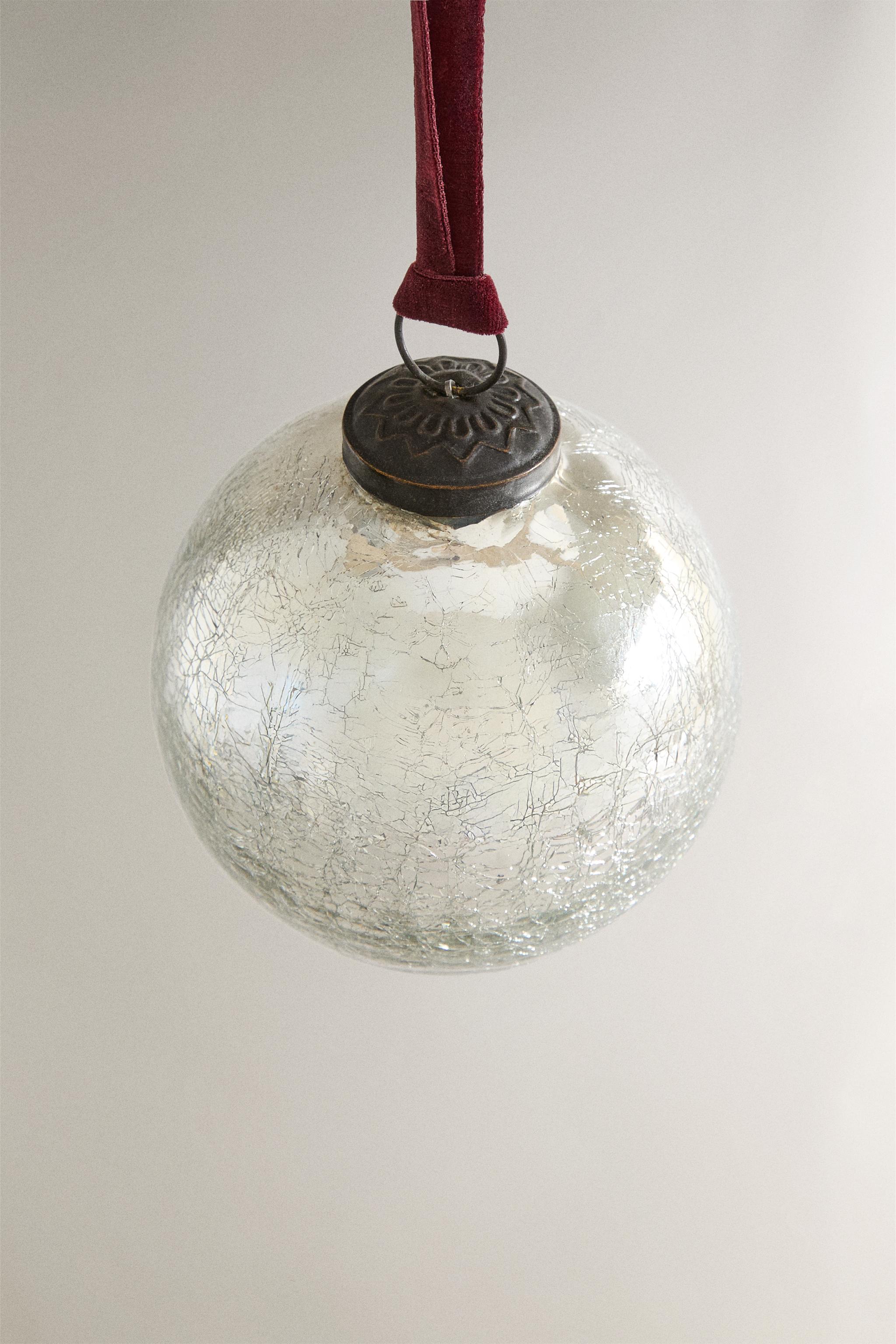 ⭐︎Noel⭐︎ TEXTURED CHRISTMAS STAR TREE DECORATION - Silver | ZARA Canada