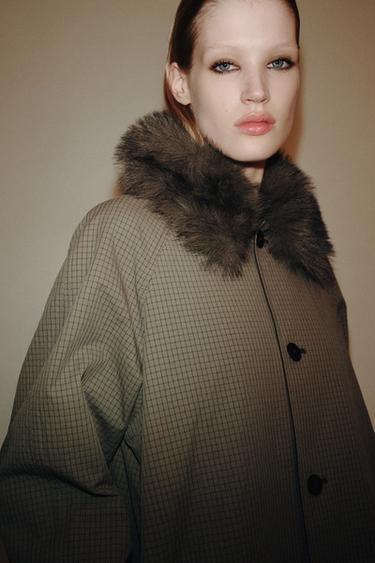 ZW COLLECTION REVERSIBLE TRENCH COAT WITH FAUX FUR COLLAR - Mid-green by Zara - Image 1