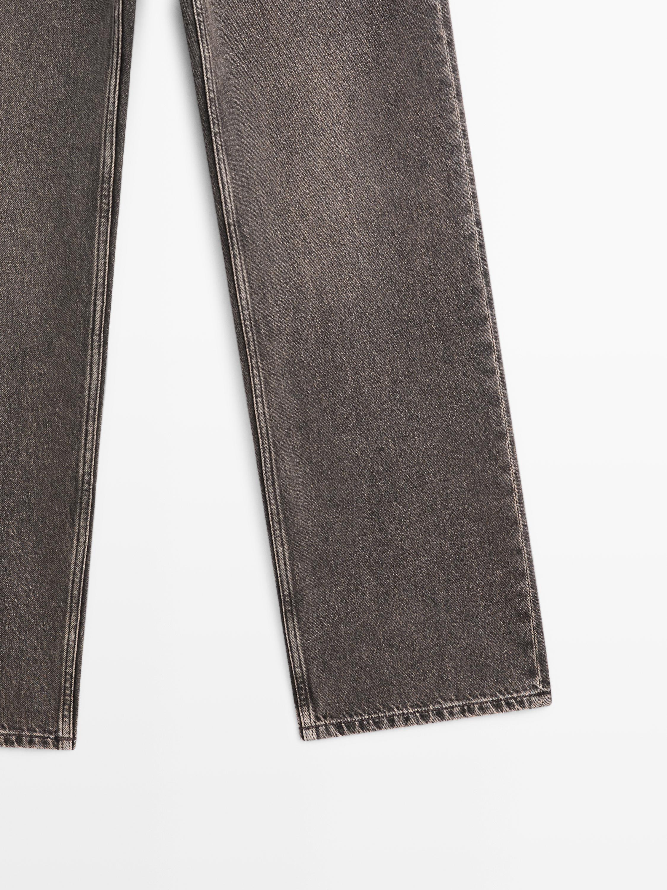 Straight-leg low-rise jeans