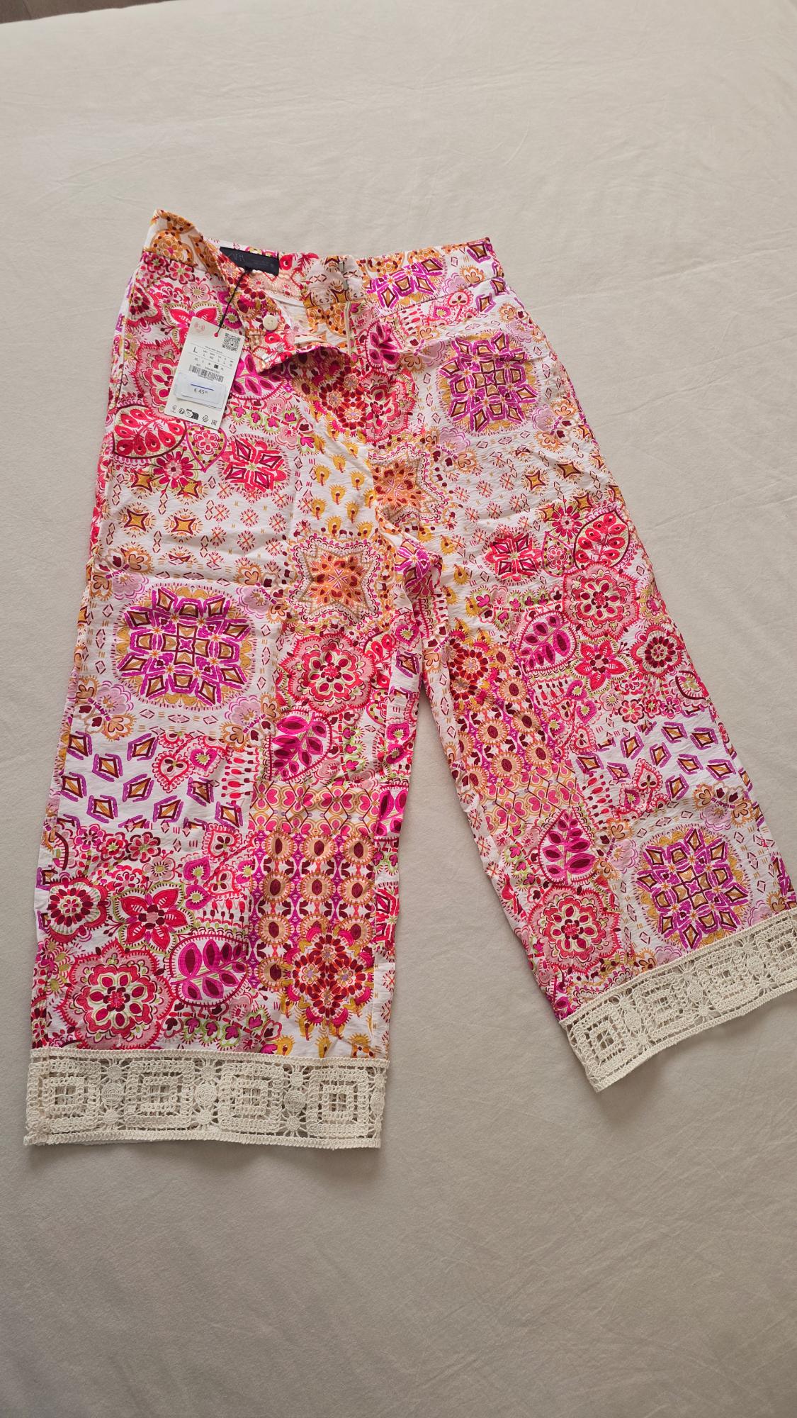 PRINTED TROUSERS WITH GUIPURE TRIM - Image 2