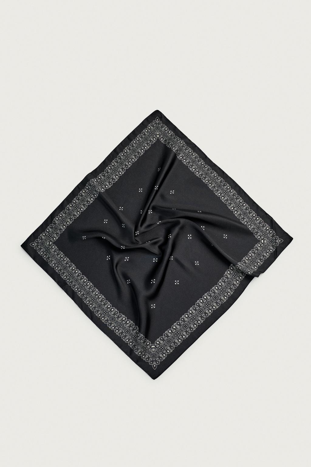 GEOMETRIC PRINT SATIN BANDANA