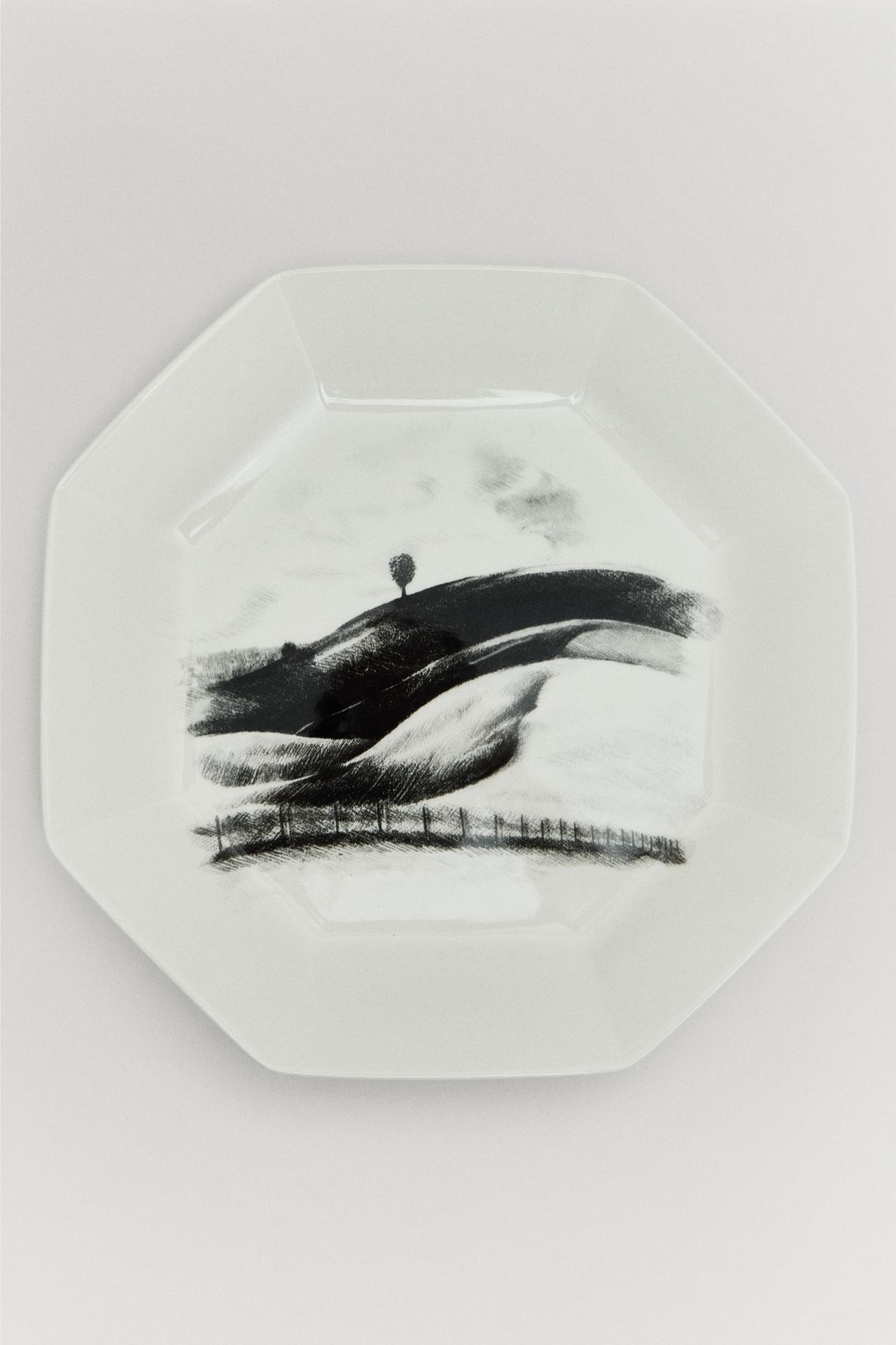 THE SKY OCTOGONAL SERVING PLATE — White