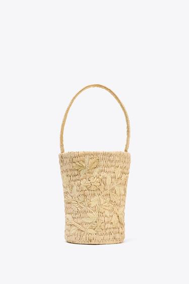 BRAIDED BASKET BAG WITH DESIGN - Light beige by Zara