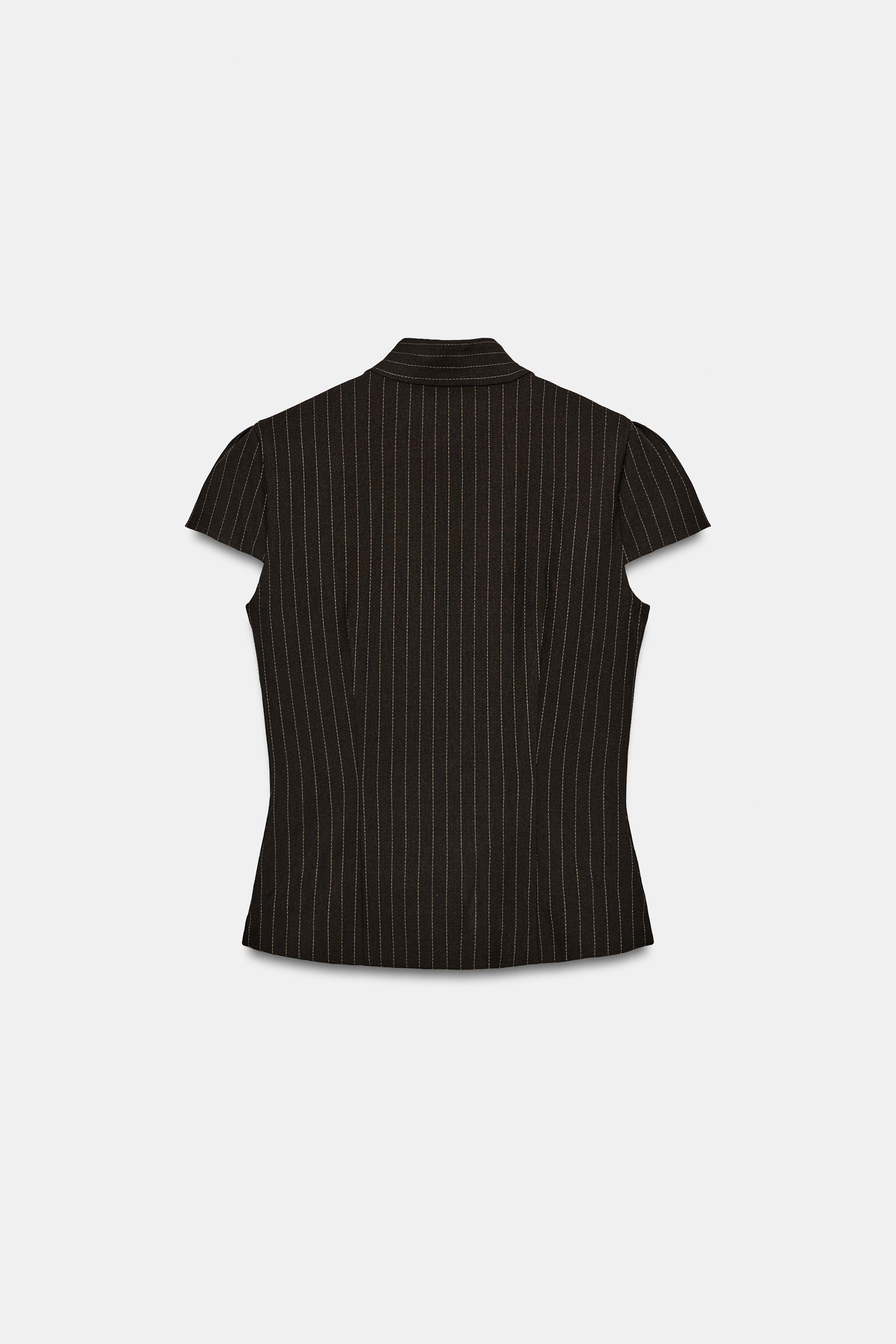 STRIPED HIGH-NECK TOP