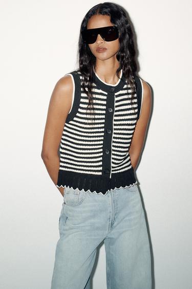 TOP GILET EN MAILLE RAYURES - Bleu marine / Blanc de Zara - Image 1