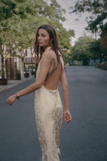 ЖАКАРДОВА СУКНЯ МІДІ З КВІТКОВИМ ВІЗЕРУНКОМ - Кава Zara