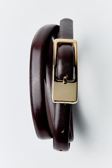 CINTURÓN FINO HEBILLA RECTANGULAR - Burdeos de Zara