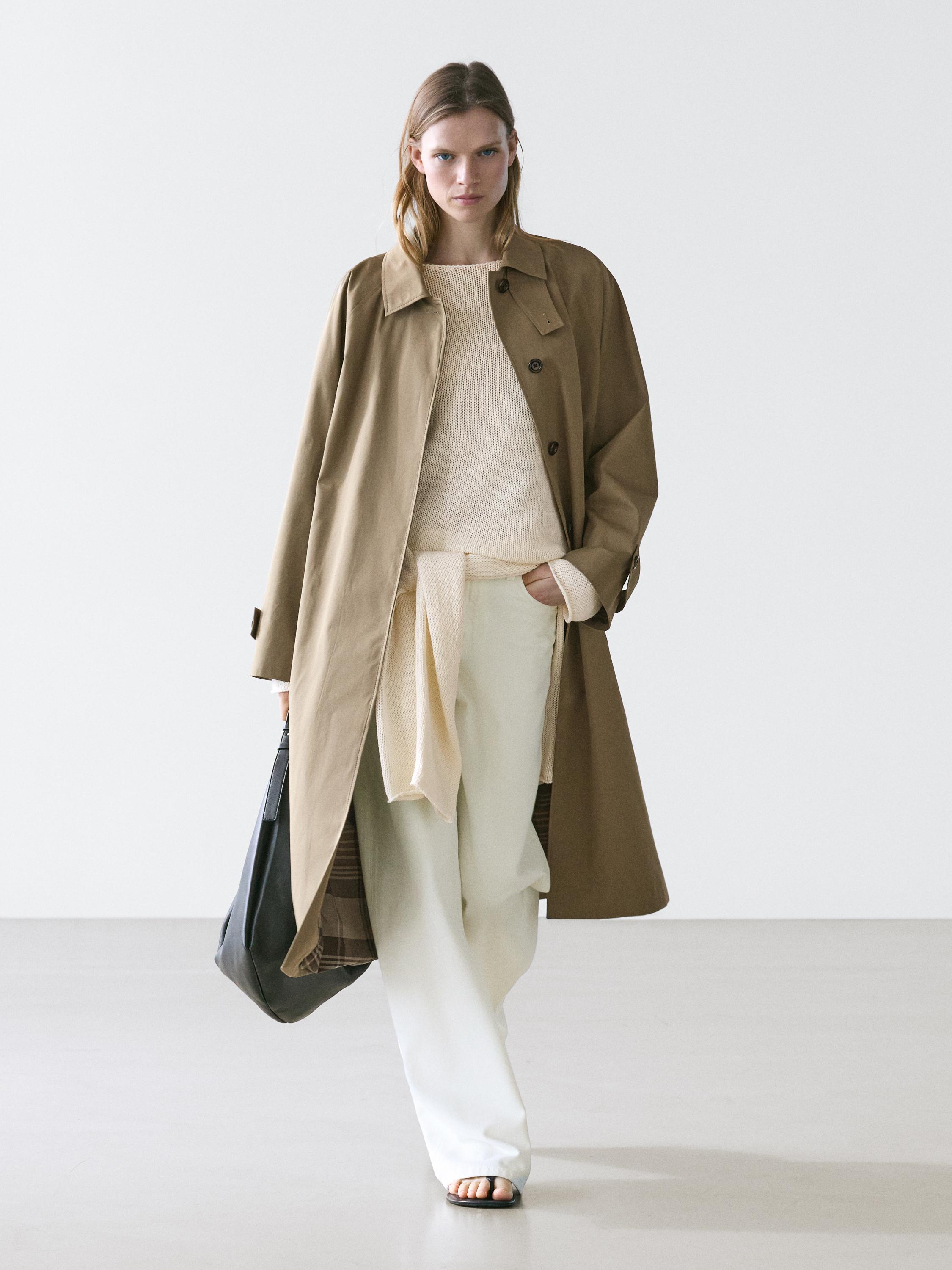 Oversize trench coat with check lining