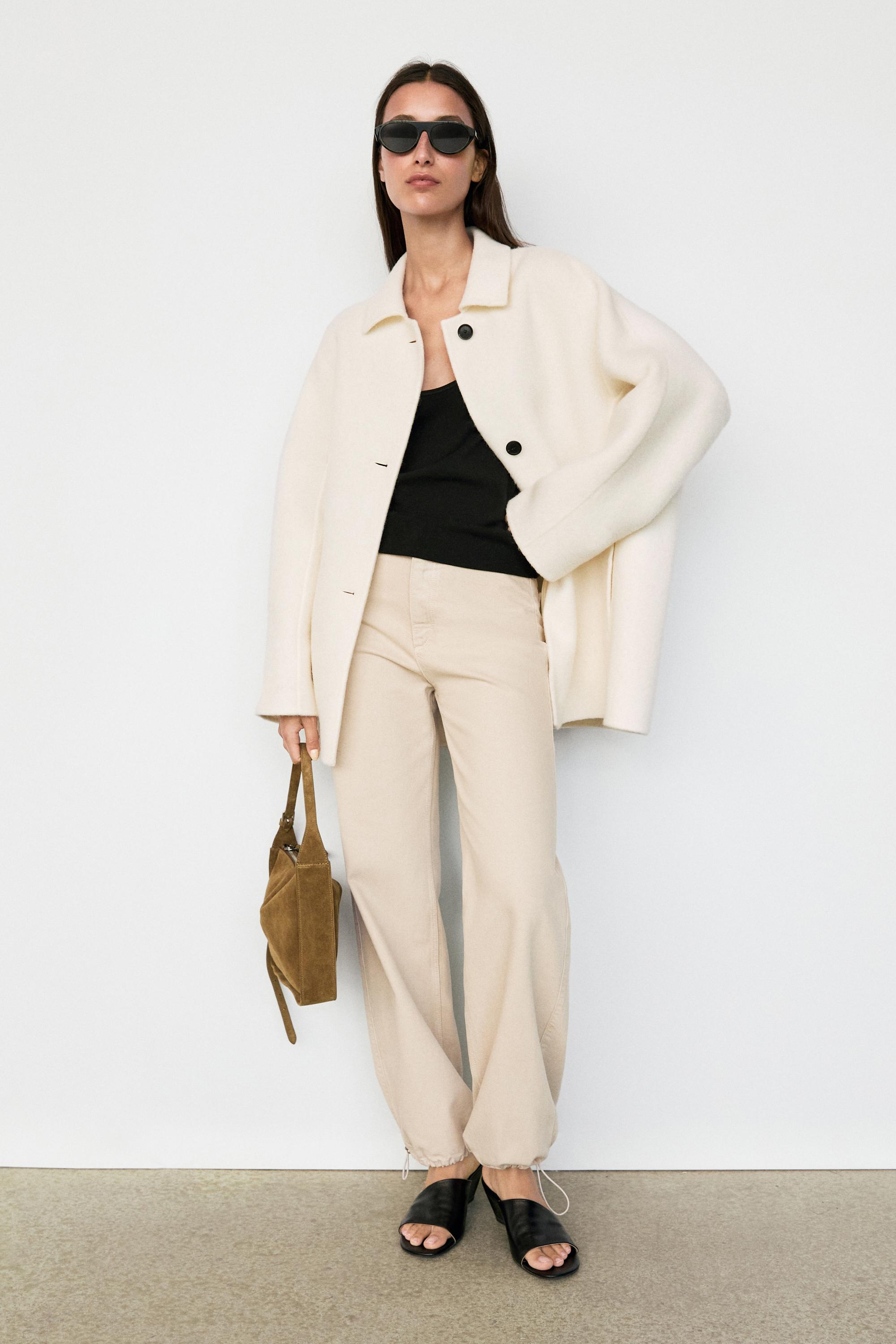 Medium single-breasted wool blend coat