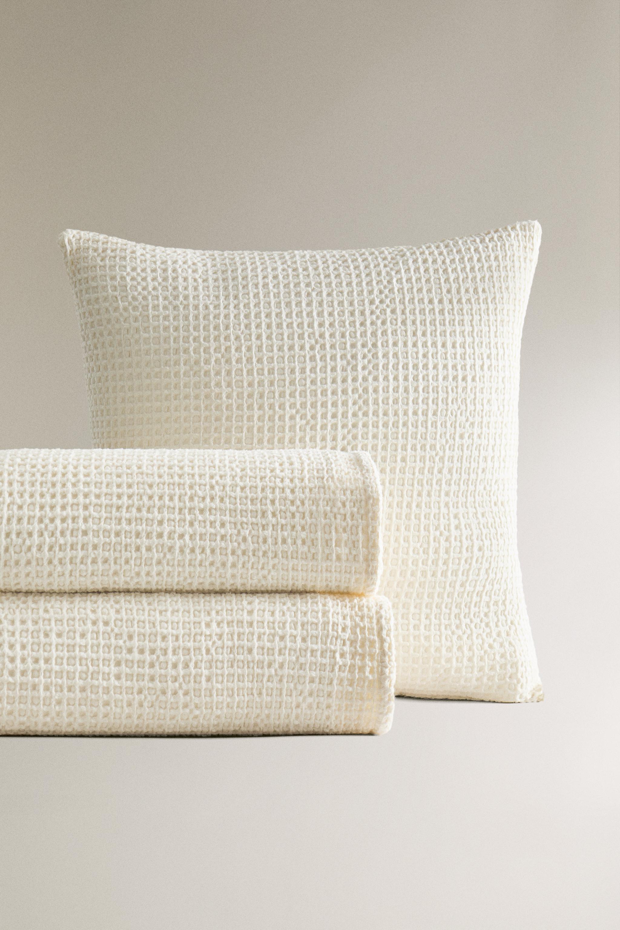 ZARA ♡ベッドカバー♡美品　紫 寝具とベッドルームのデコレーション | Zara Home 日本/Japan