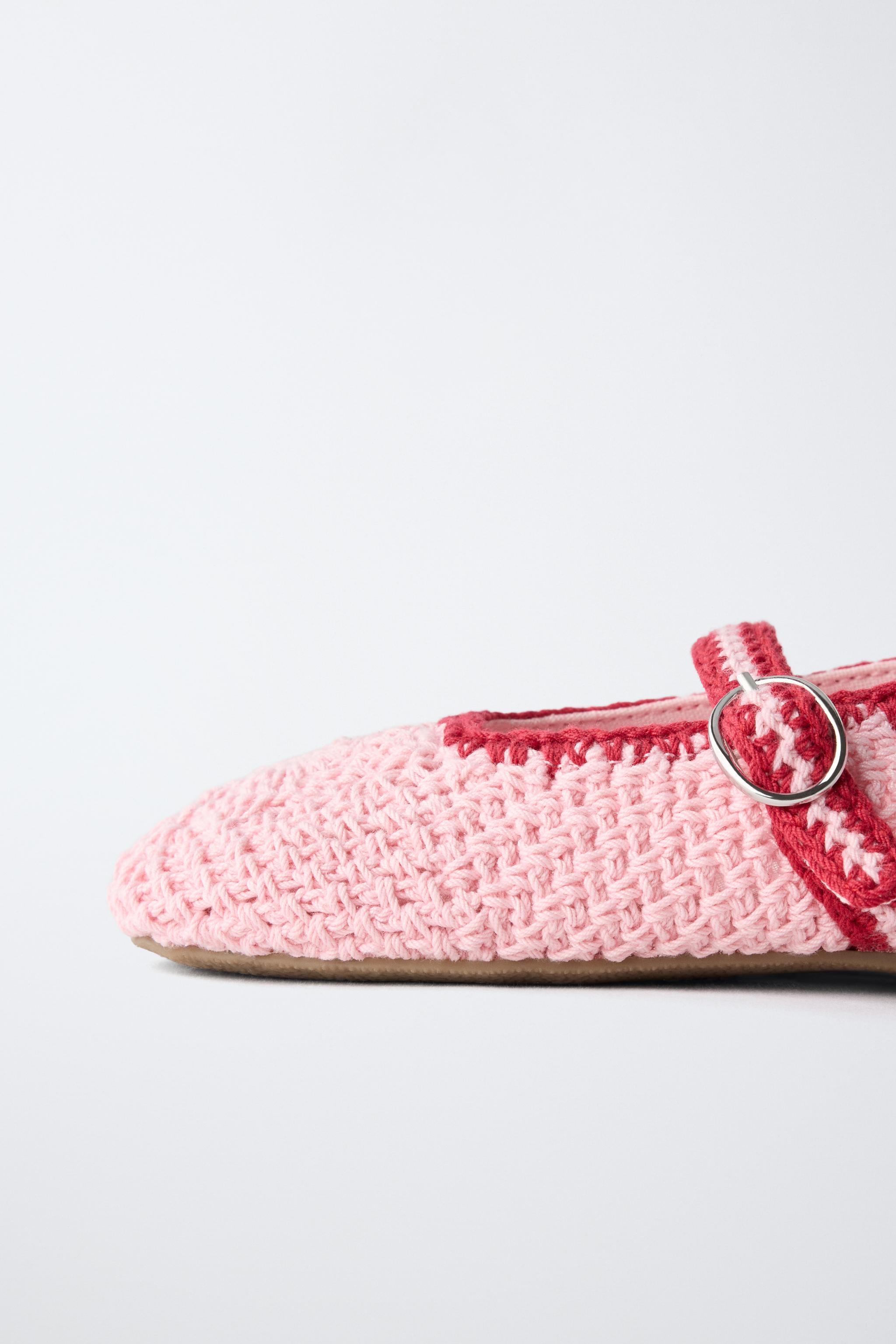 CROCHET BALLET FLATS