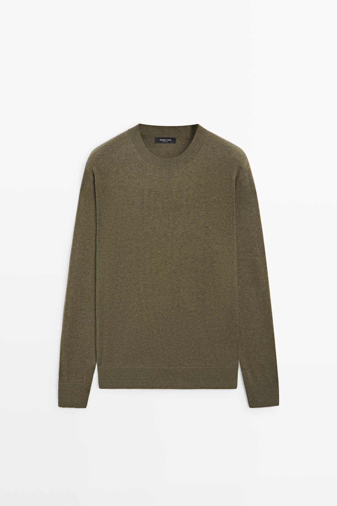 Wool blend round neck knit sweater — 547