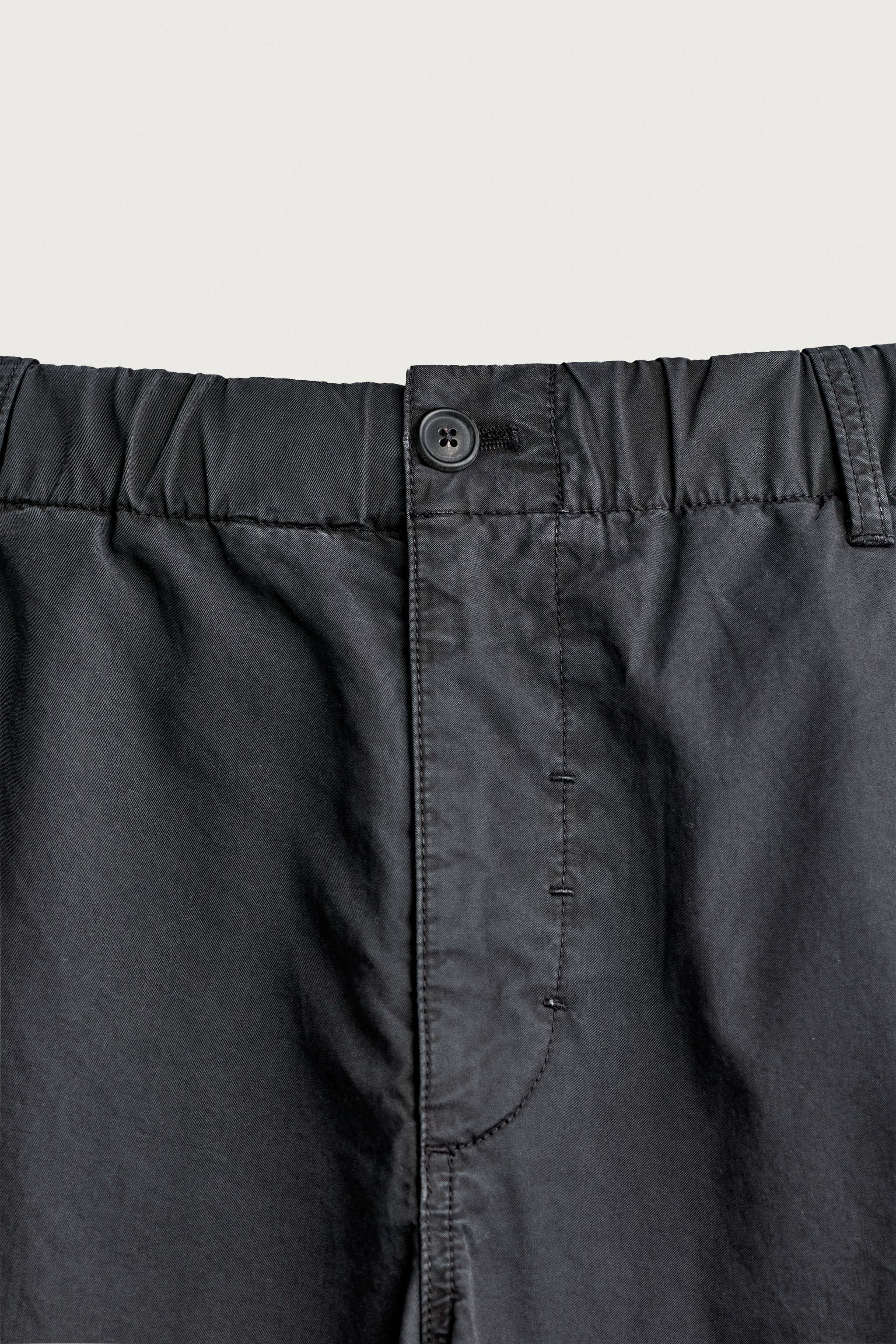 Мужские брюки Zara AARON LEVINE X ZARA RELAXED FIT COTTON PANTS — фото 9