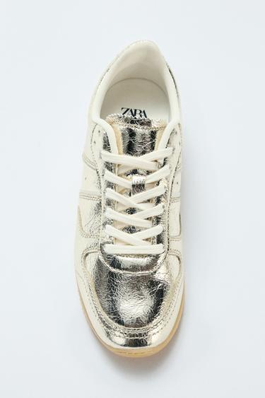 METALLIC EFFECT TRAINERS - Gold by Zara