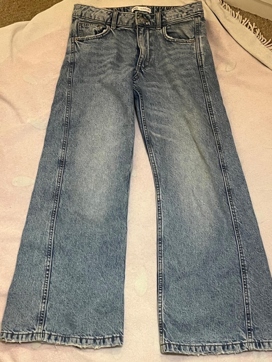 BOOTCUT JEANS