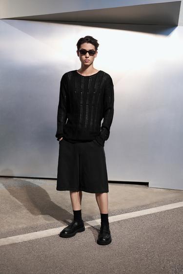 DECONSTRUCTED TEXTURED SWEATER - Black by Zara