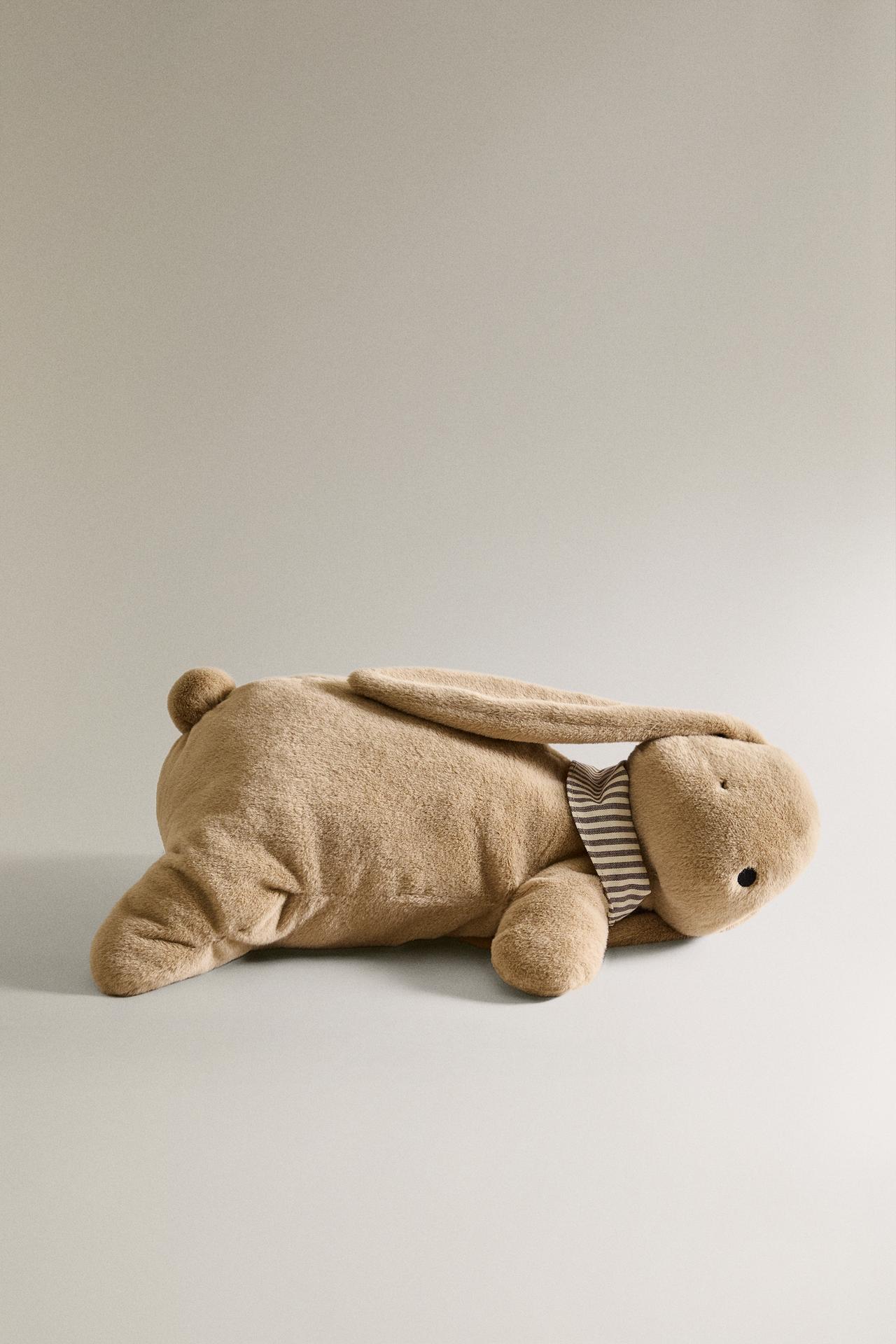 KIDS’ RABBIT CUSHION — Dark beige