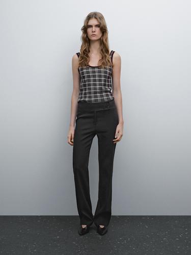 Pantalón regular fit tiro medio stretch - Marrón de Zara