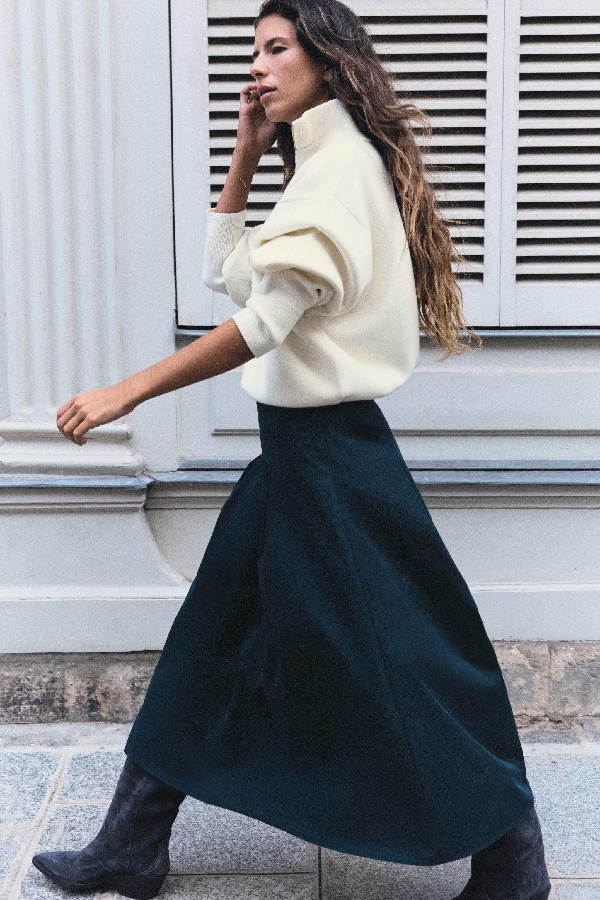 HIGH-NECK KNIT JUMPER
