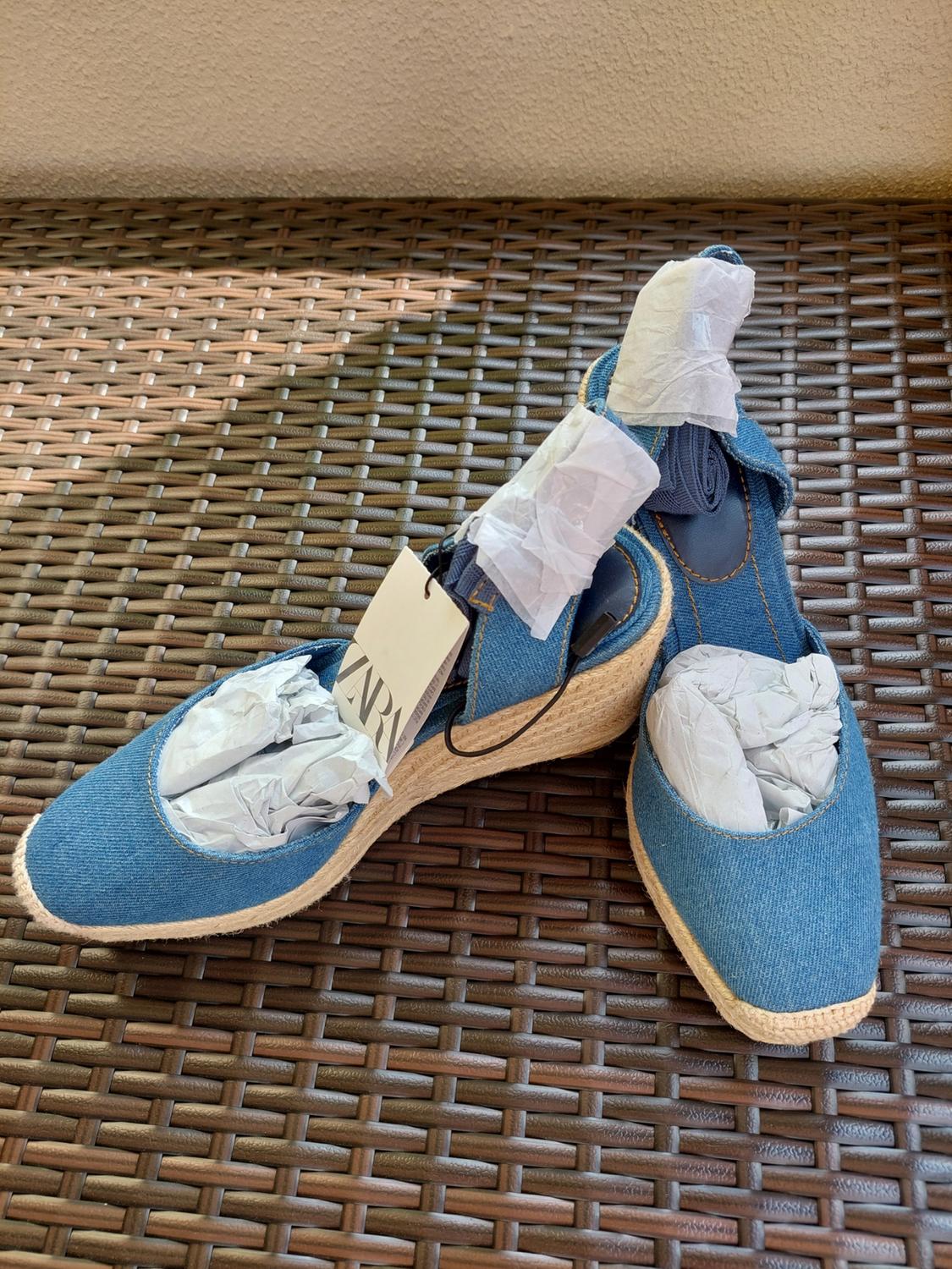 LACE UP DENIM WEDGE HEEL SHOES - Image 3