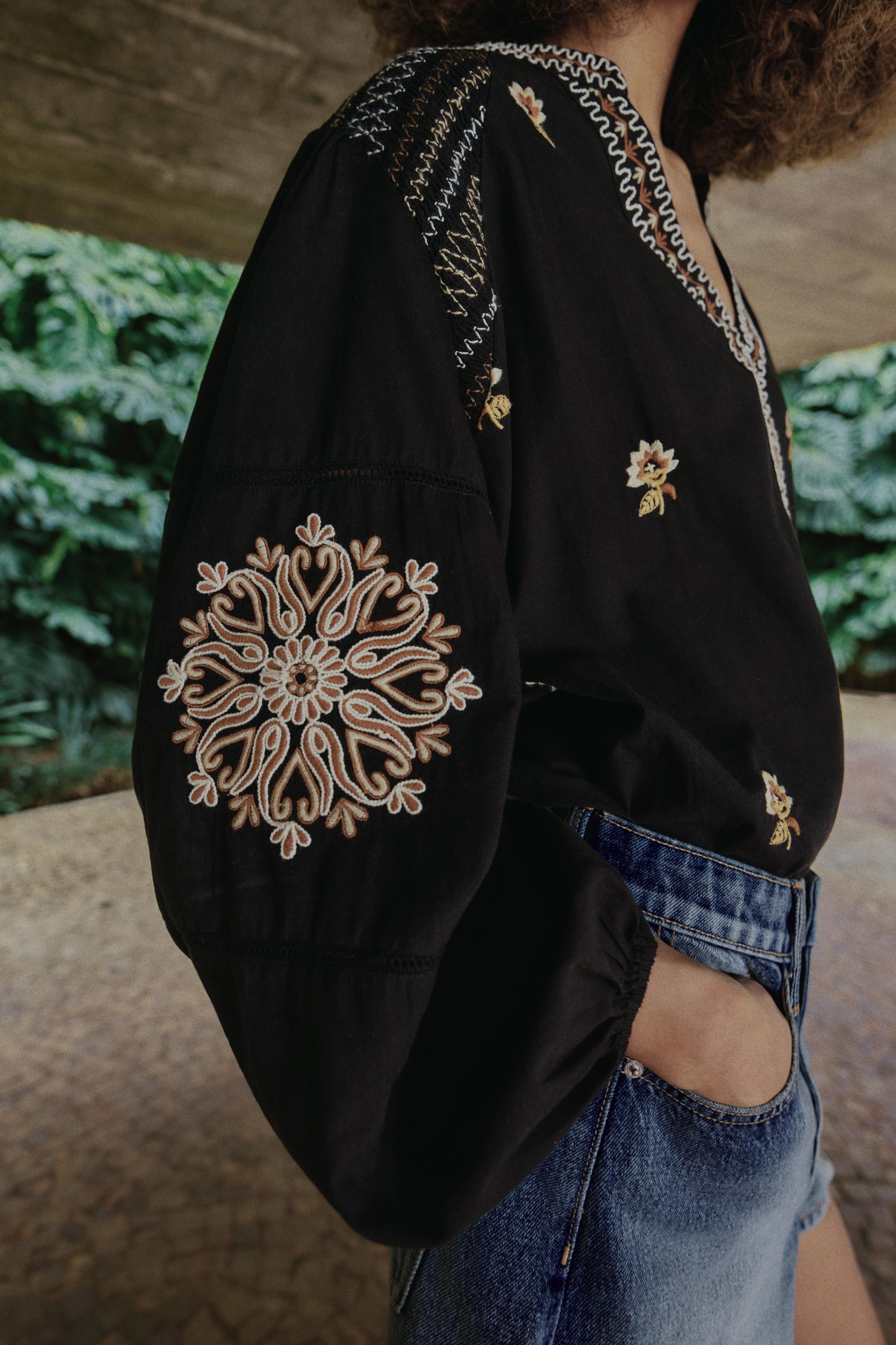 フラワー刺繍シャツ - ブラック | ZARA Japan / 日本