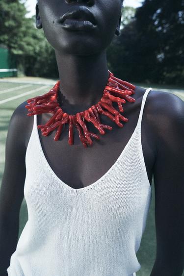 COLLAR EFECTO CORAL - Rojo de Zara - Imagen 0