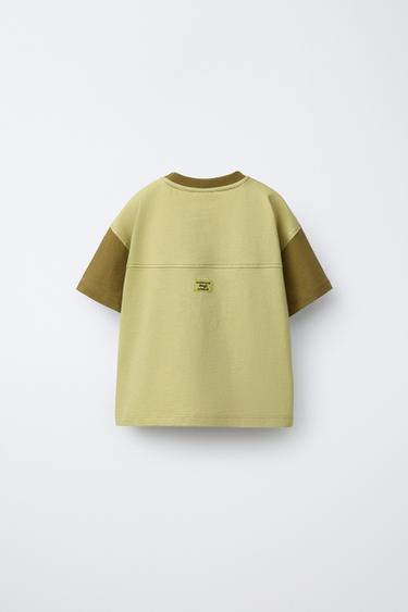 T-SHIRT IMPRIMÉ MANCHES CONTRASTE - Kaki de Zara - Image 1