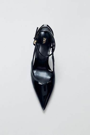 حذاء مفتوح من الخلف بمظهر ملمّع - أسود الخاص بـ Zara