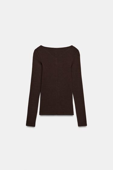 T-SHIRT COL EN V - Marron de Zara - Image 4