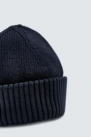 BONNET COURT BASIQUE - Bleu marine de Zara - Image 2