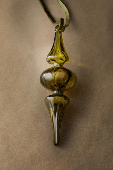 ELONGATED GLASS CHRISTMAS TREE ORNAMENT — Green 1