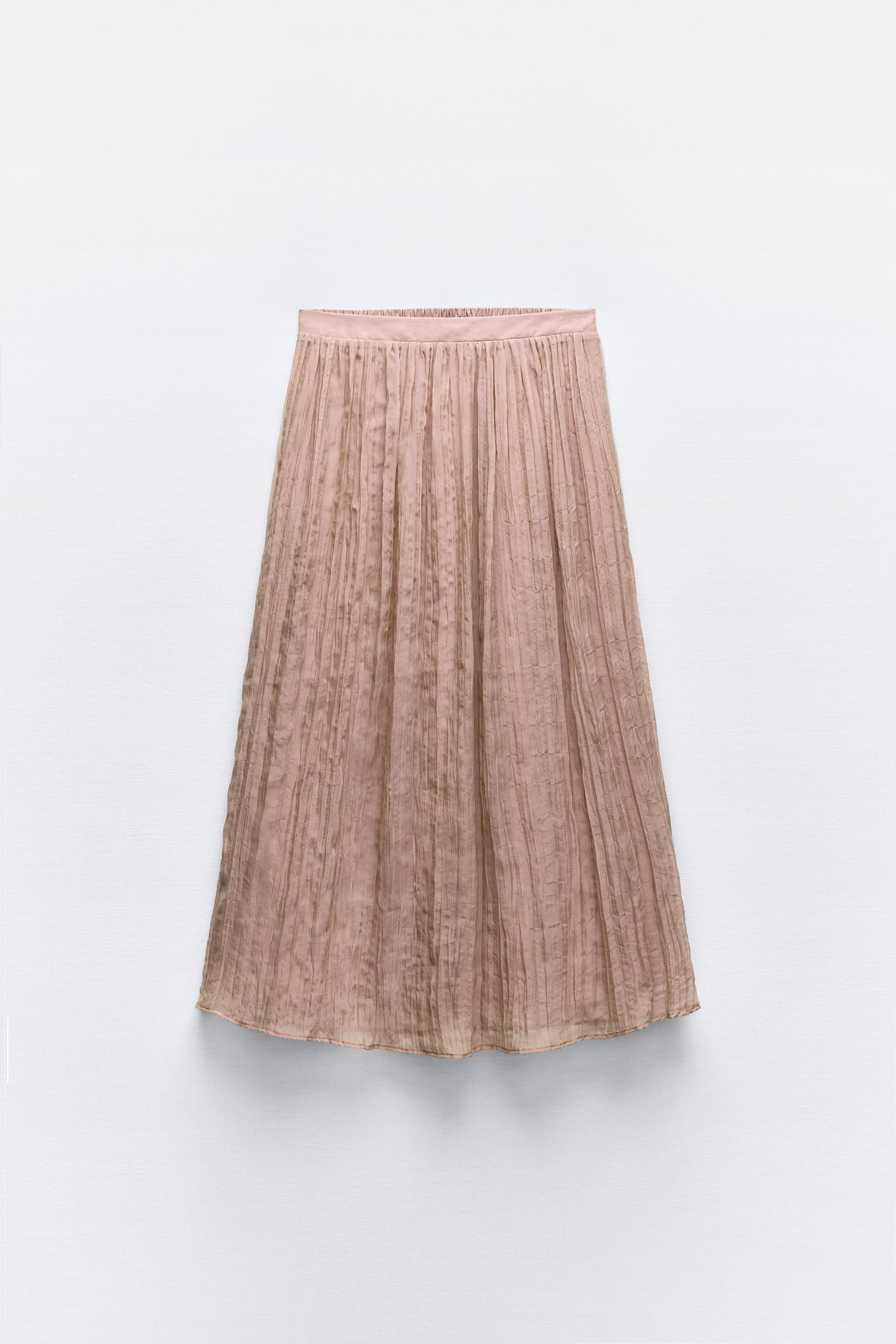 Yubka ostidagi pushti panties Yubka ostidagi pushti panties