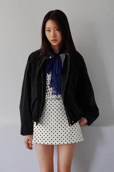 RUBBERISED HOODED JACKET - Black by Zara
