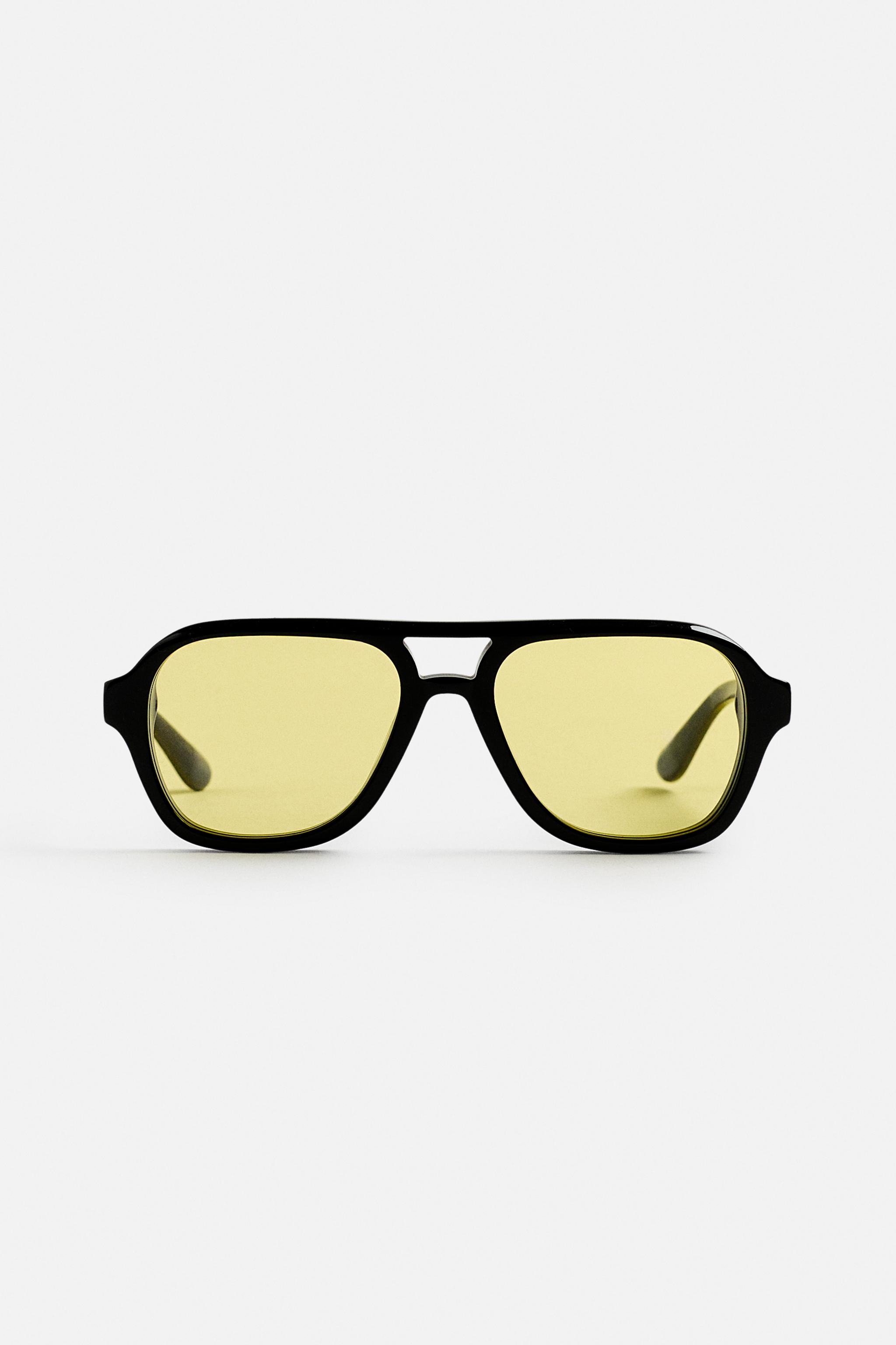 LUNETTES DE SOLEIL CARRÉES