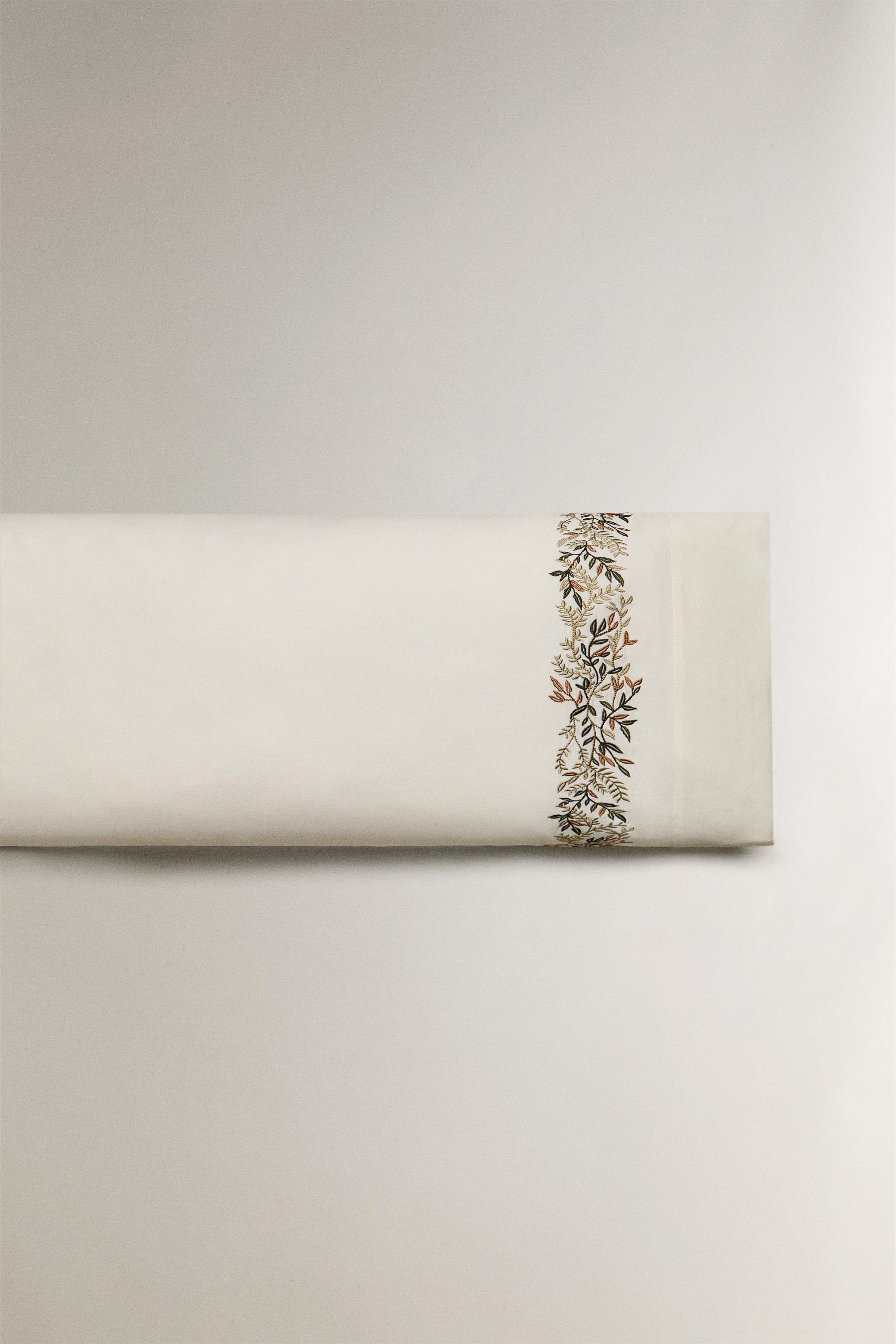 SATEEN PILLOWCASE WITH EMBROIDERED LEAVES