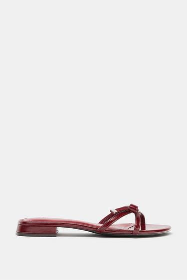 FLAT SANDALS WITH BOW DETAIL - Red by Zara