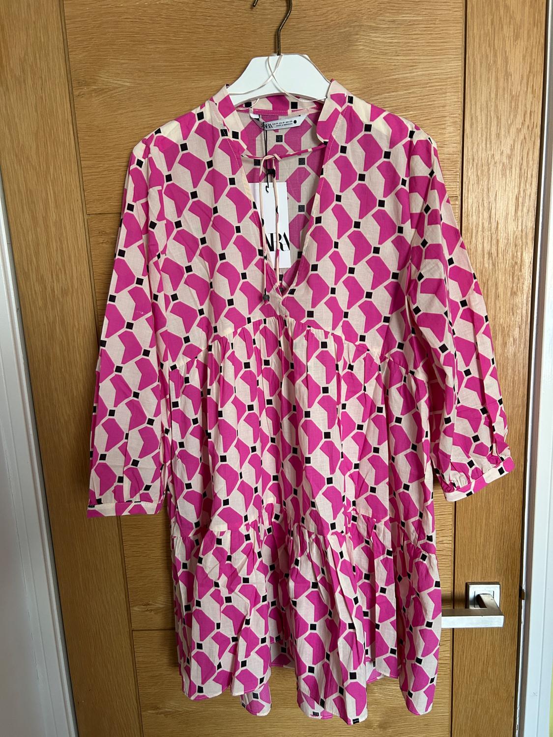 SHORT PRINTED DRESS