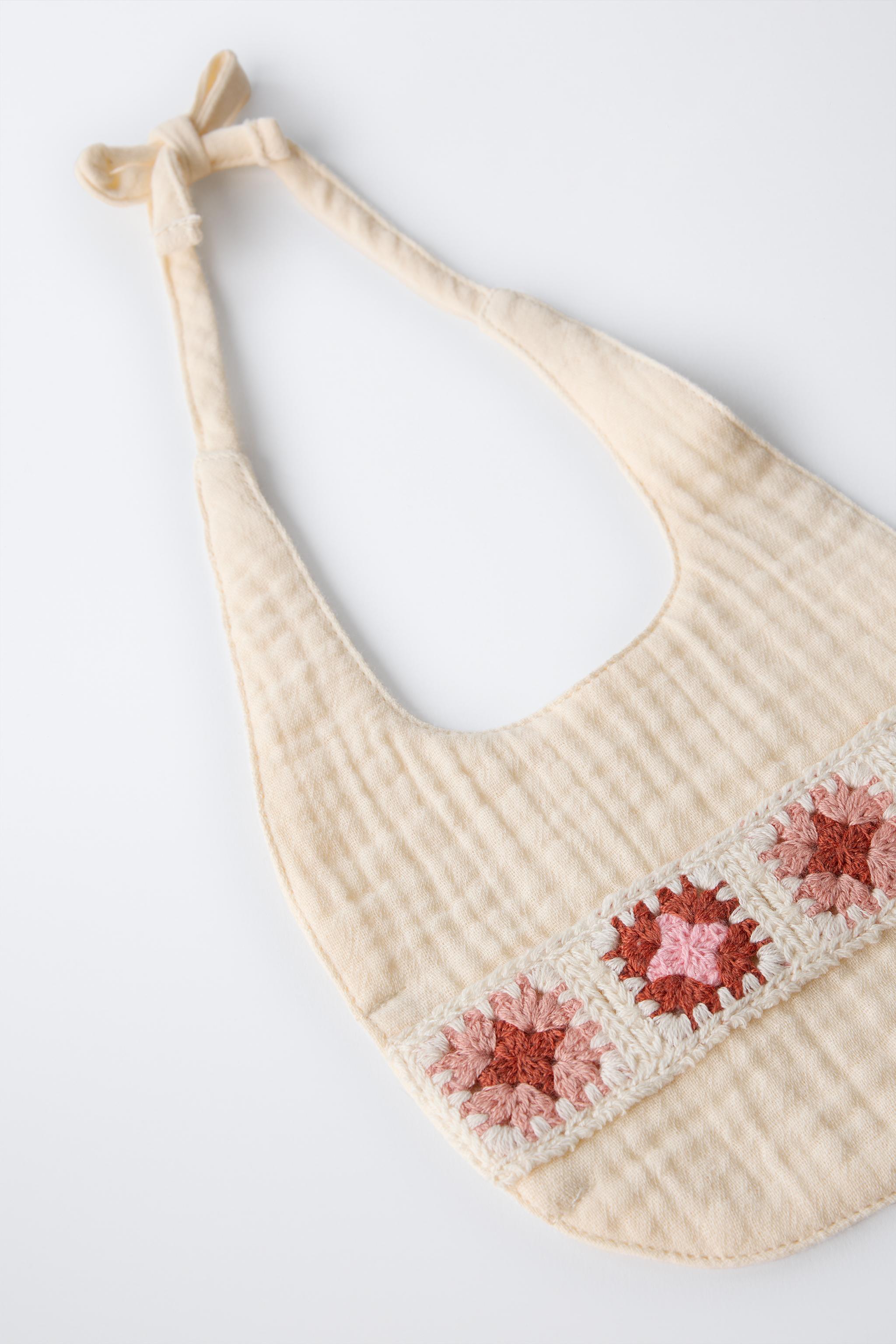 TEXTURED CROCHET BIB