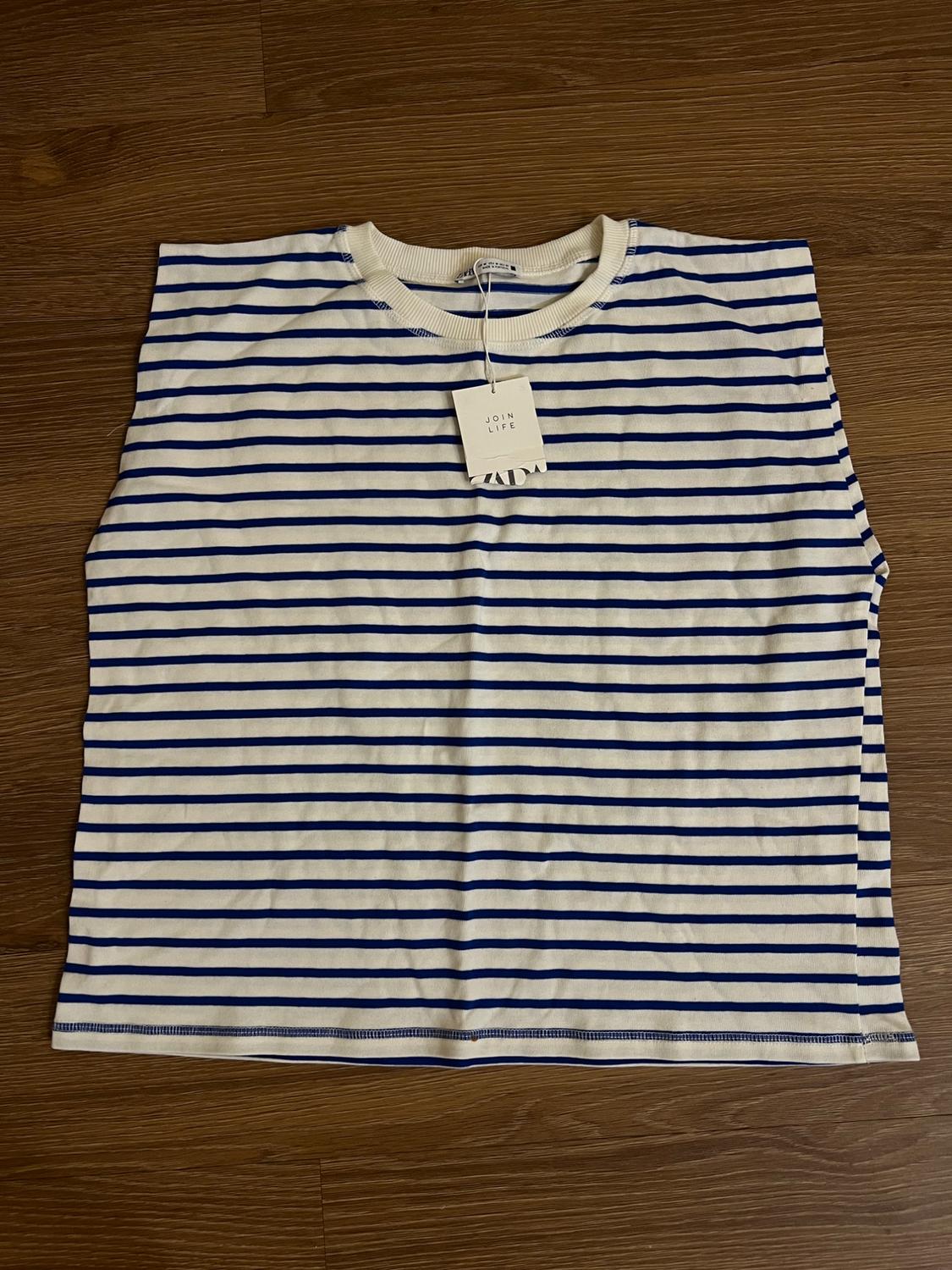 STRIPED TOP