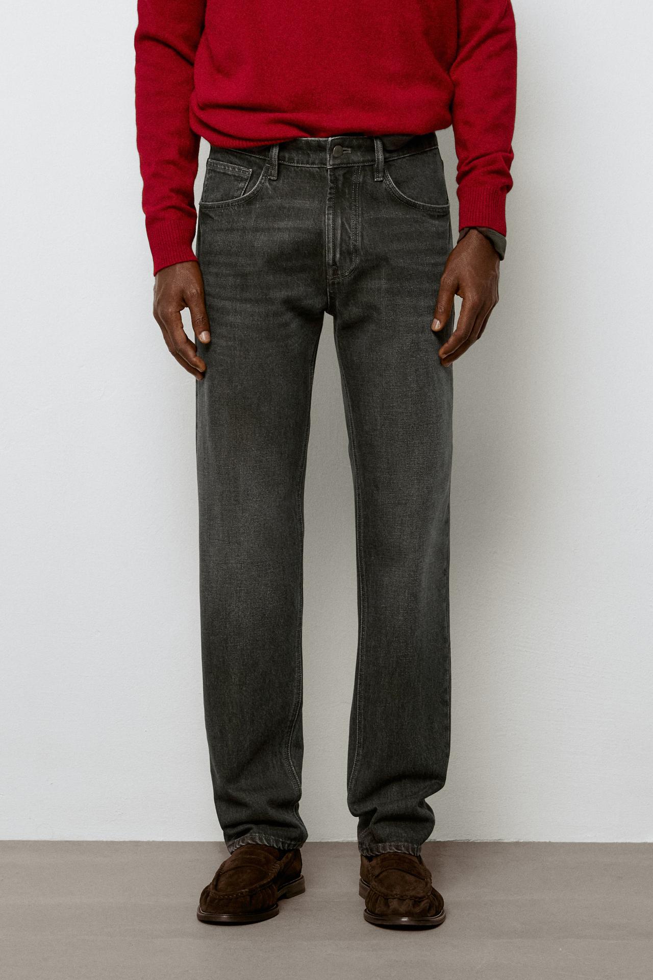 Tapered fit jeans — Gray