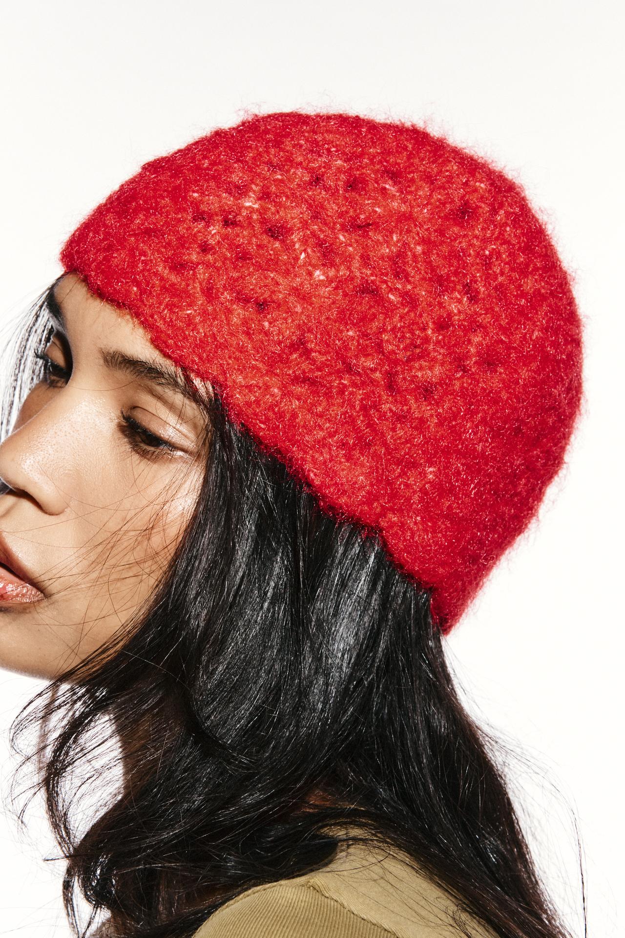 KNIT SKULL CAP — Red