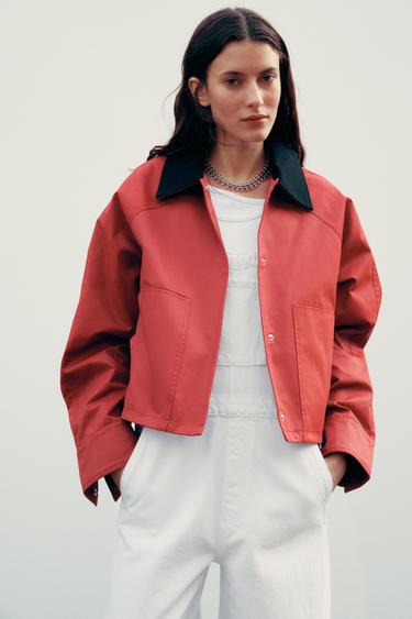 POVOSKOVANÁ BUNDA S KOMBOVANÝM LĺMCEM - Červená od Zara