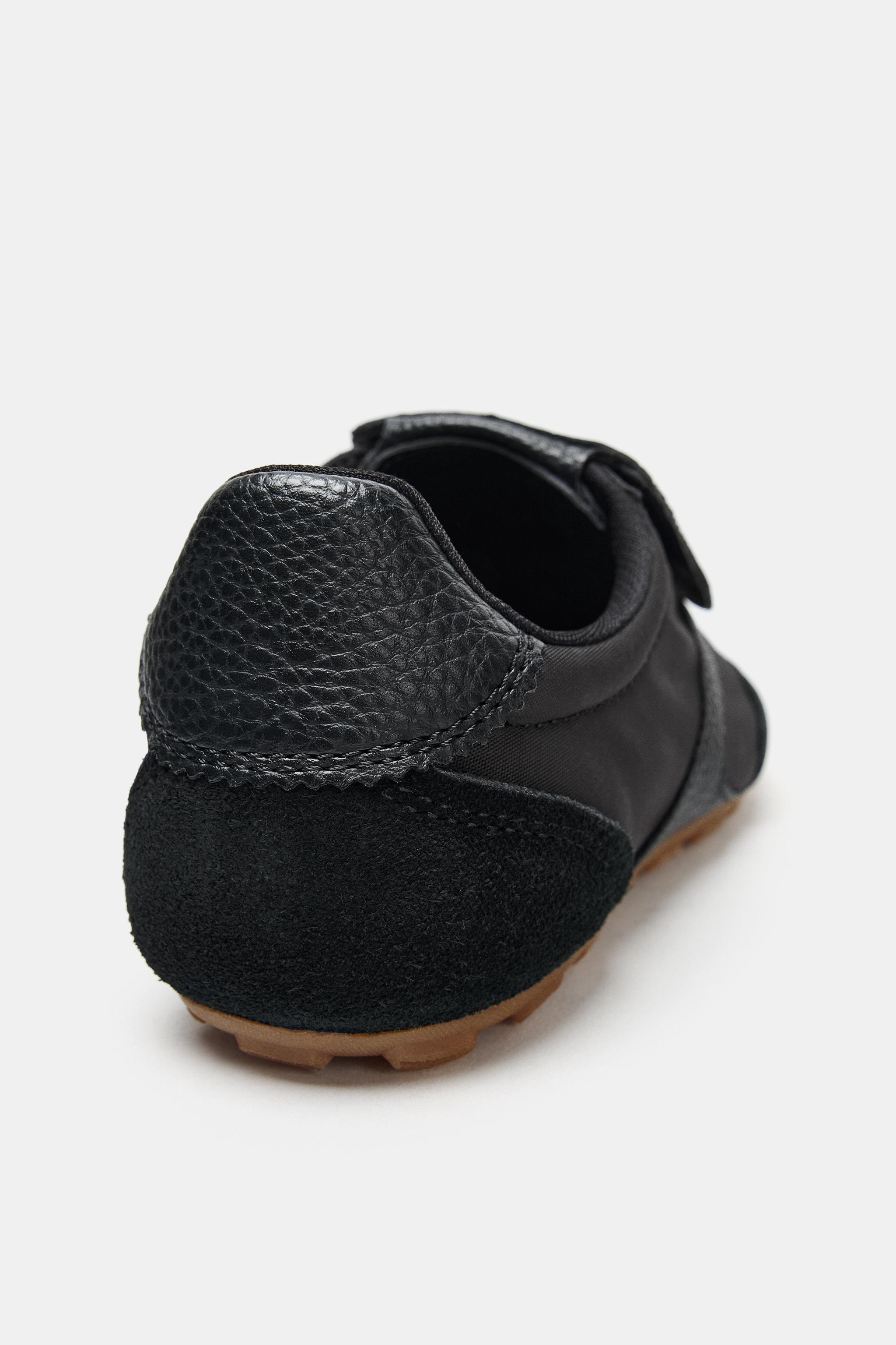 SNEAKERS WITH OVERLAPPING TONGUE DETAIL