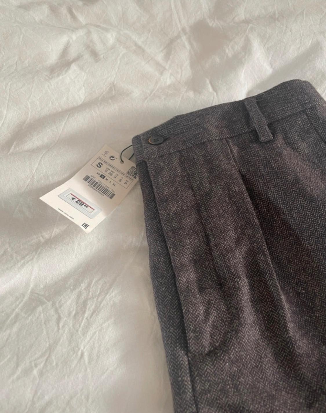 PANTALÓN GRIS  MARRÓN CON BAJO DOBLADO Y DE TIRO ALTO - Image 4