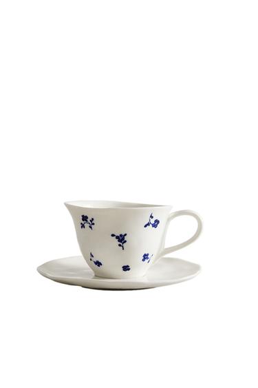 FLORAL PORCELAIN MUG AND SAUCER - White / Navy by Zara