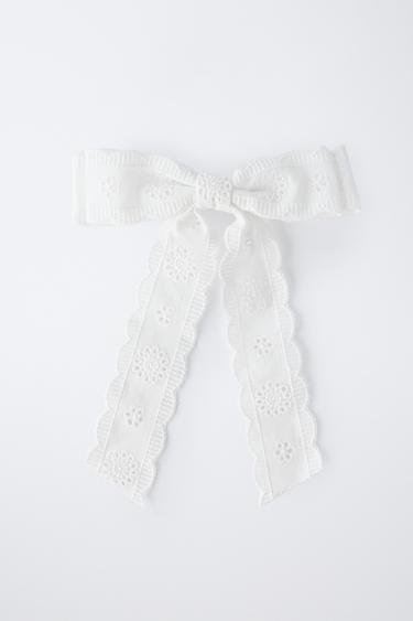 EMBROIDERED BOW SNAP HAIR CLIP - White by Zara